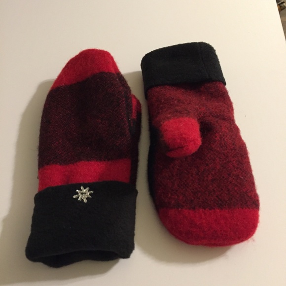 Red Black Wool Mittens Small to Medium Wool Fleece - Picture 4 of 5